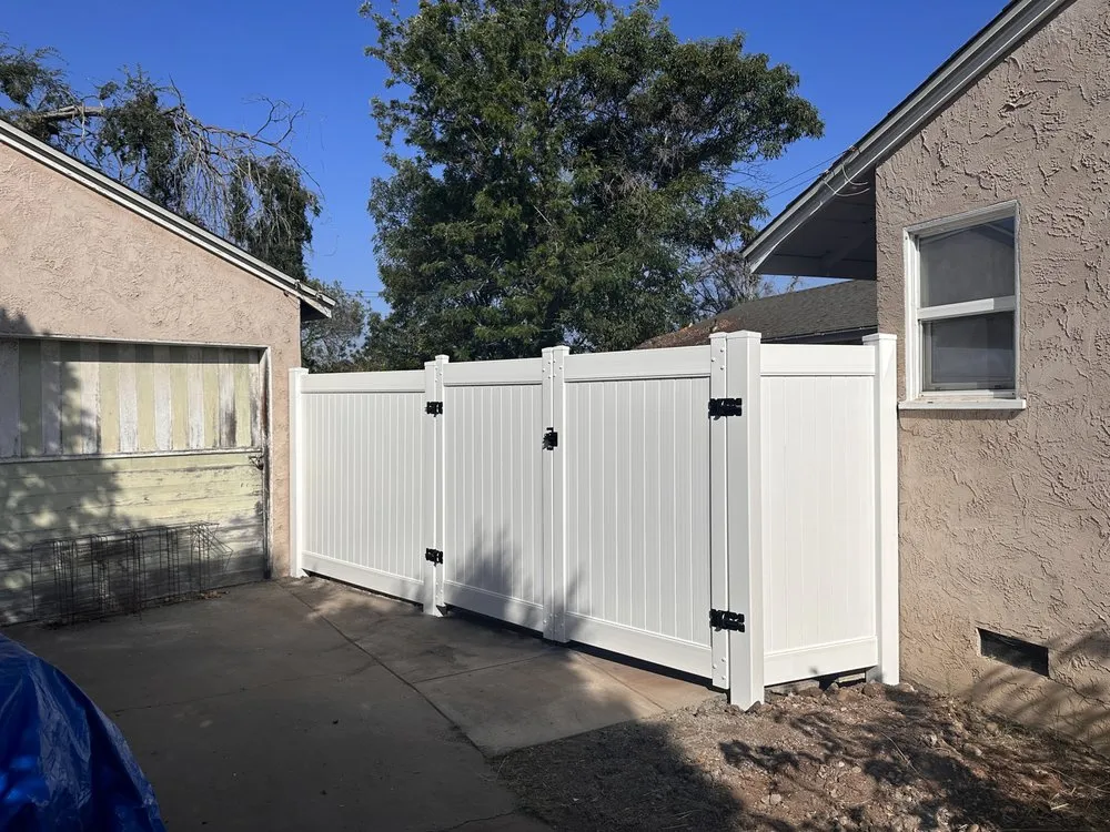 Custom landscaping services in San Diego, CA by Urban West Landscape Construction