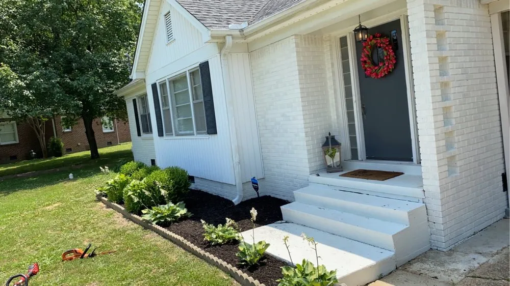 Professional lawn care service experts serving Jackson, TN - UrbanUpgrades