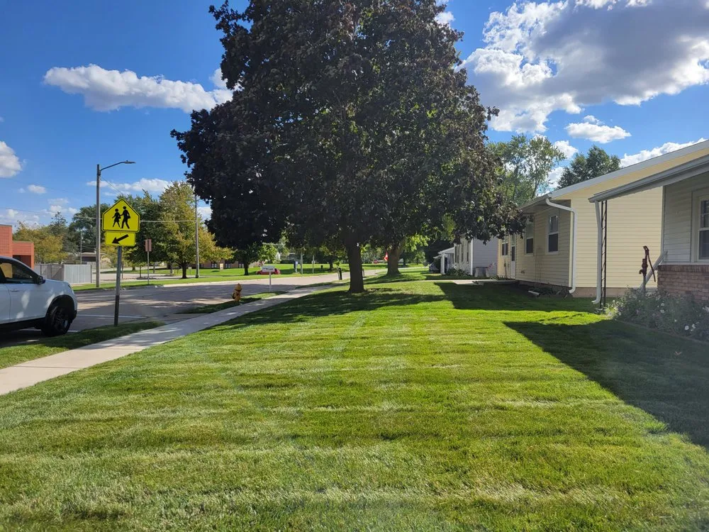 Top-rated landscape design for homes in Davenport, IA by Urbina Lawn Care