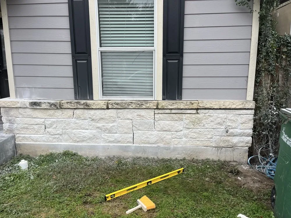 Trusted yard maintenance with custom design in San Antonio, TX by Urdiales Construction