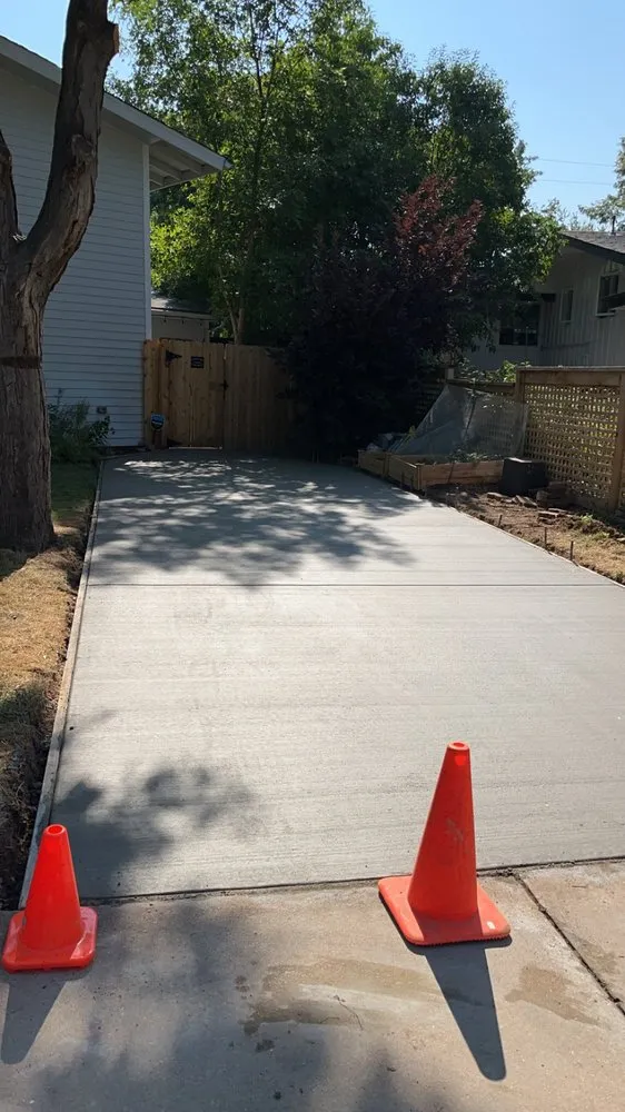 Reliable garden landscaping in Longmont, CO by Uribe Renovations Landscaping