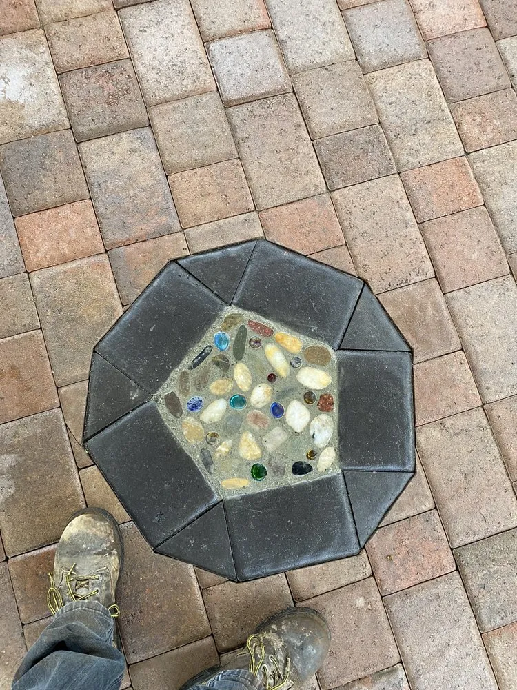 Local garden landscaping for outdoor upgrades in Kent, WA by Uribe’s landscaping