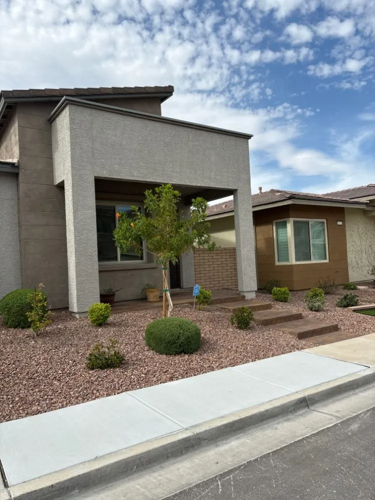 Affordable yard maintenance experts serving Las Vegas, NV - Uribes Lawn Maintenance