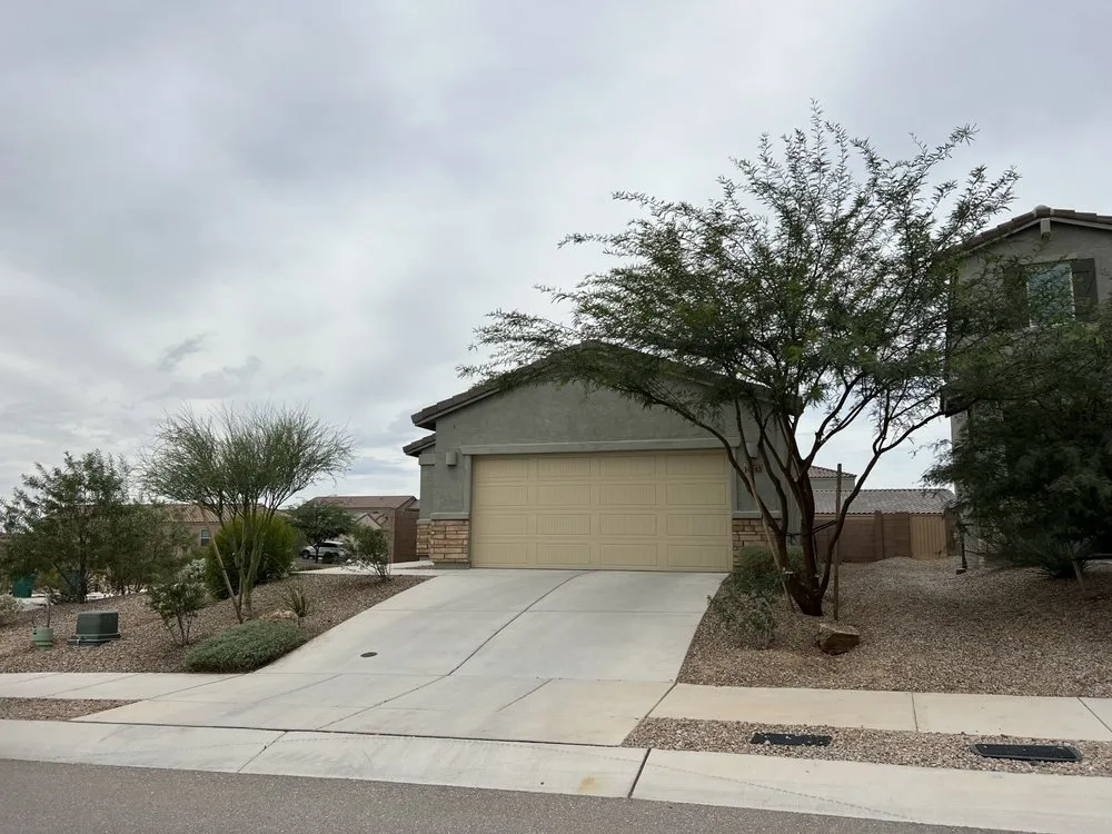 Local yard maintenance in Tucson, AZ by Uriels Landscaping