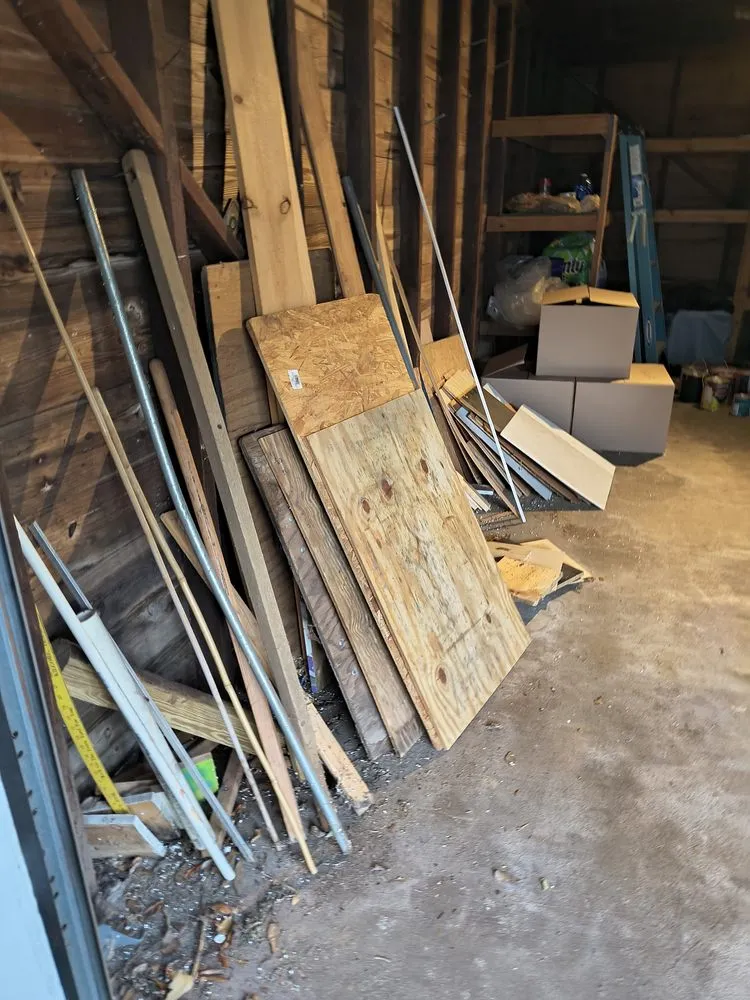 Expert residential landscaping experts serving Marshall, TX - Uriel’s Lawn Care & Junk Removal