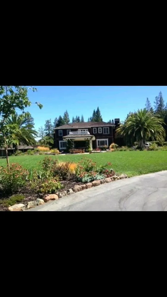 Custom landscaping services in Menlo Park, CA - Urizar Gardening