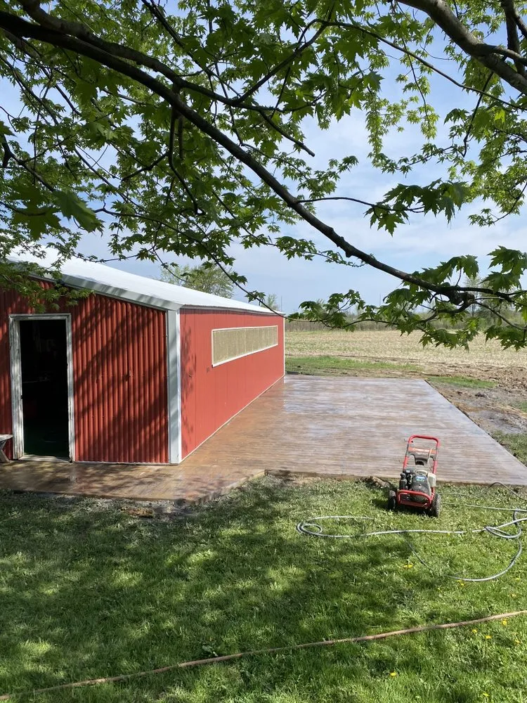 Custom outdoor landscaping for homes in Leslie, MI by US Groundsmen