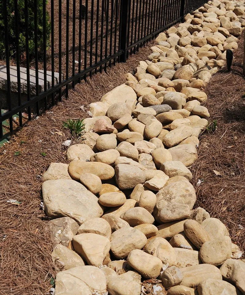 Expert yard cleanup service for homes in Bowling Green, KY by US Lawn & Landscape