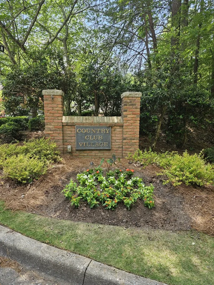 Local landscaping services experts serving Pelham, AL - Us Lawns