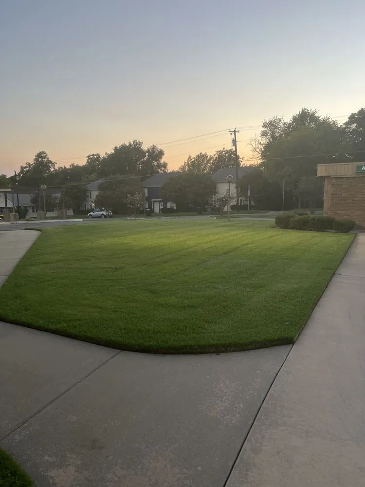 Affordable landscape installation for homes across Whitesboro, TX - US Lawns