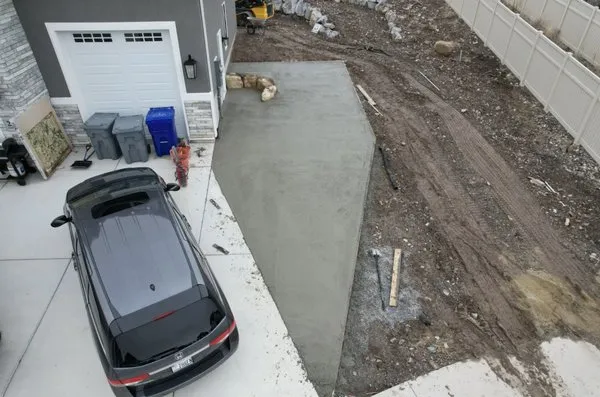 Utah Professional Lawn Care Logo