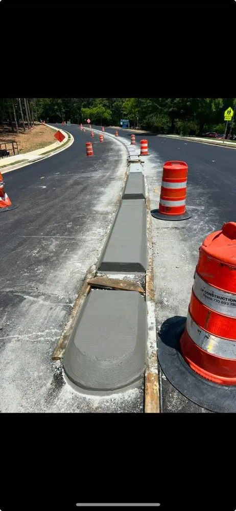 Expert yard maintenance in Jonesboro, GA - Uvalle Construction