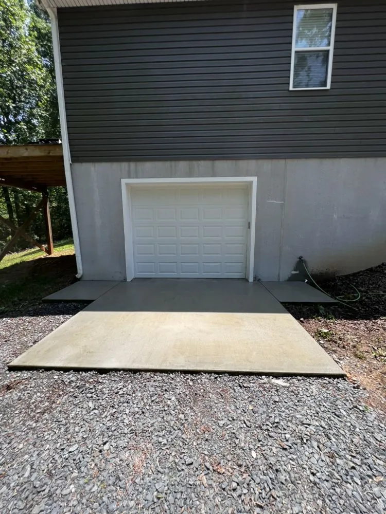 Local yard cleanup service with custom design in Albemarle, NC by Uwharrie Outdoor Services