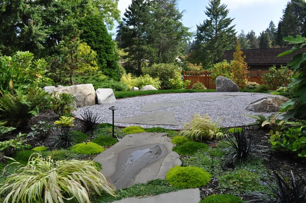 Expert yard maintenance in Renton, WA - Uyeta Landscape & Maintenance