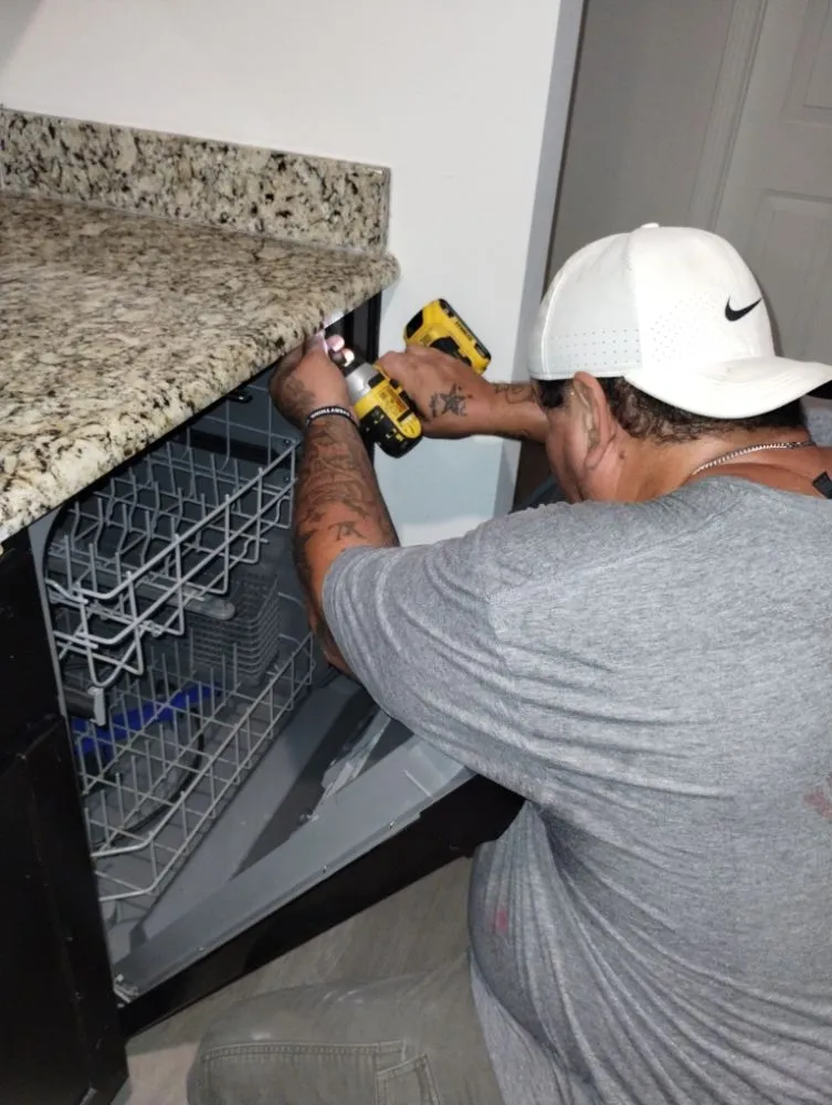 Professional yard cleanup service in Henderson, TX by V-Bomb's Handyman & Lawn Services