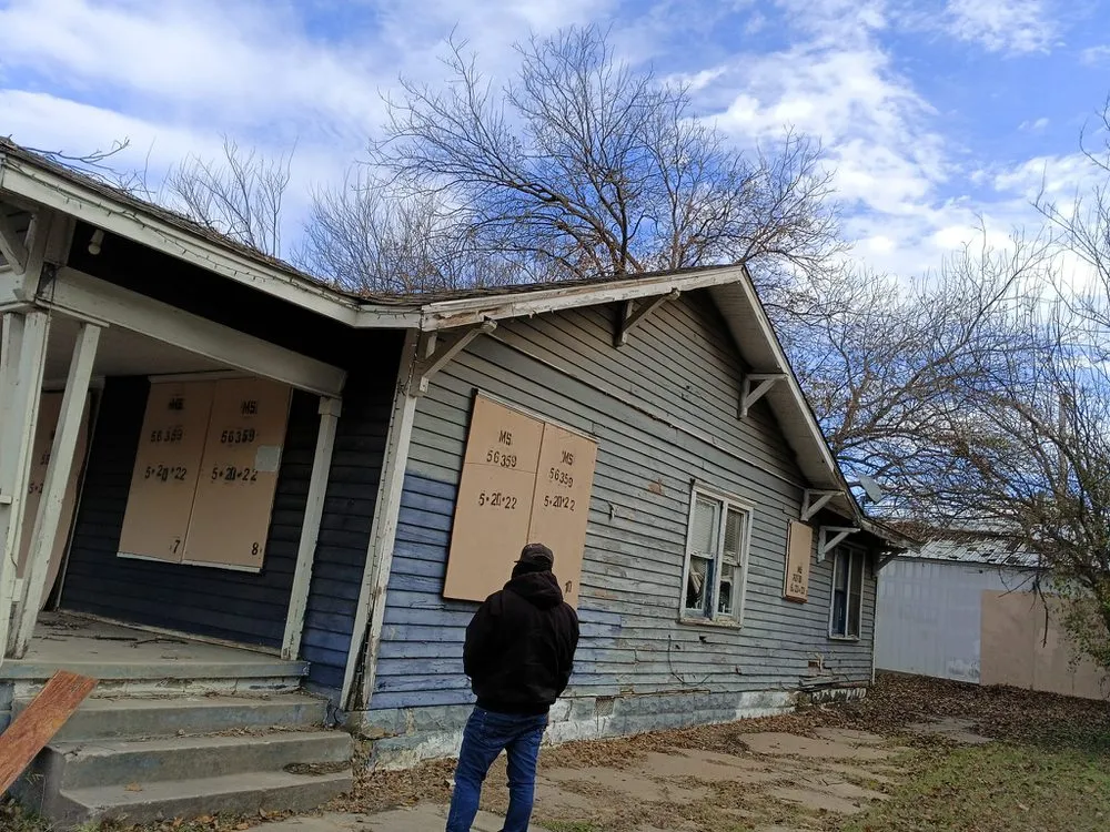 Expert lawn care service in Tulsa, OK - V Construction