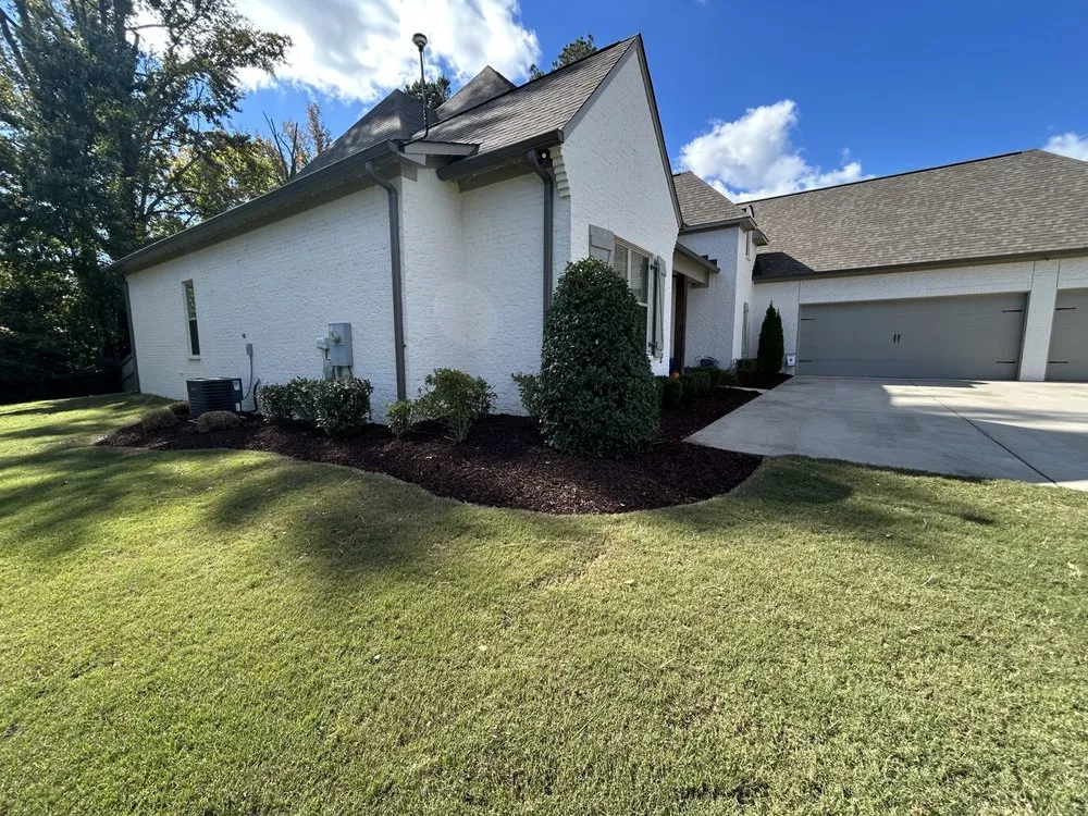 Affordable landscape design experts serving Flowood, MS - V Line Commercial Cuts