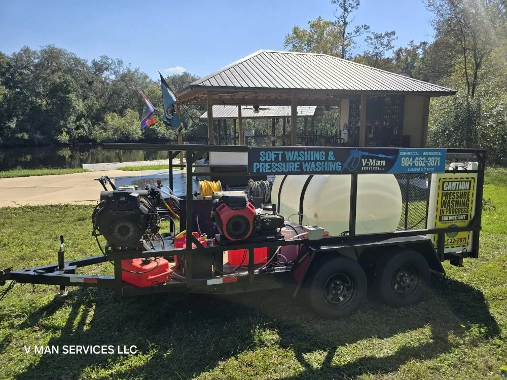 Reliable landscape installation in Middleburg, FL by V Man Services