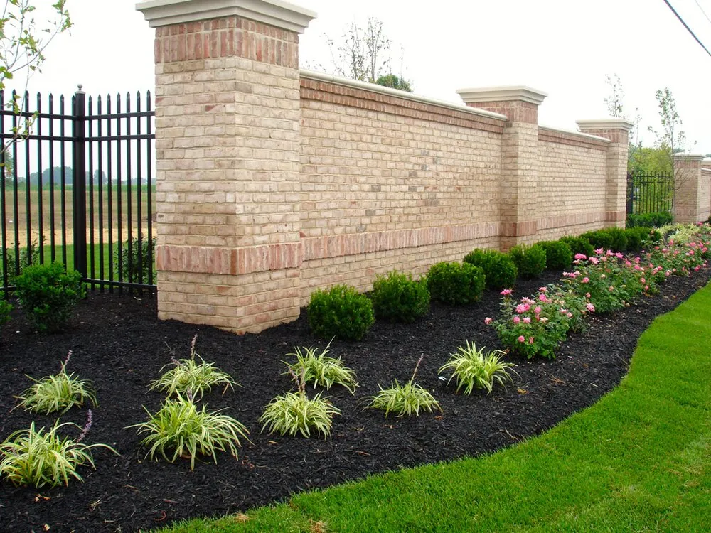 Affordable yard maintenance in Houston, TX - VA Landscape