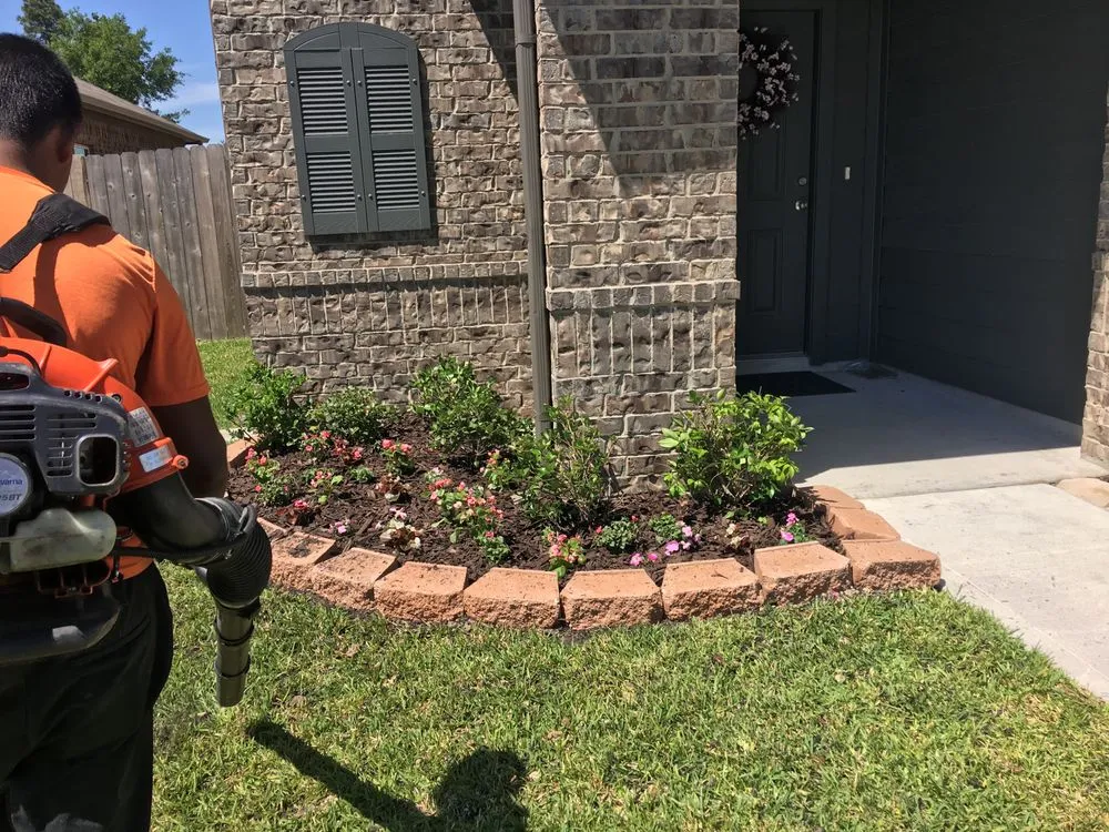 Expert outdoor landscaping with custom design in Mont Belvieu, TX by VA Landscaping