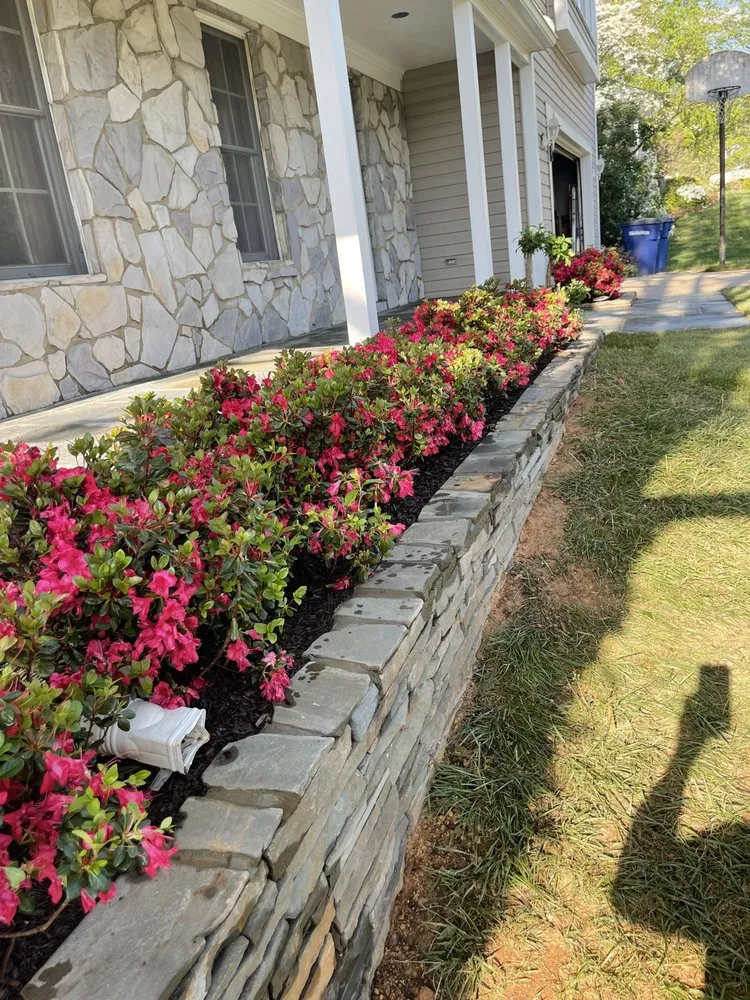 Local garden landscaping in Manassas, VA by Vadillo Landscaping