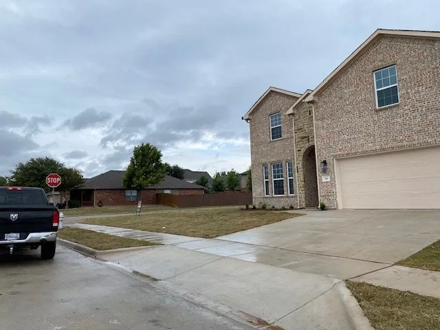 Top-rated lawn care service experts serving Grapevine, TX - Valadez Landscaping