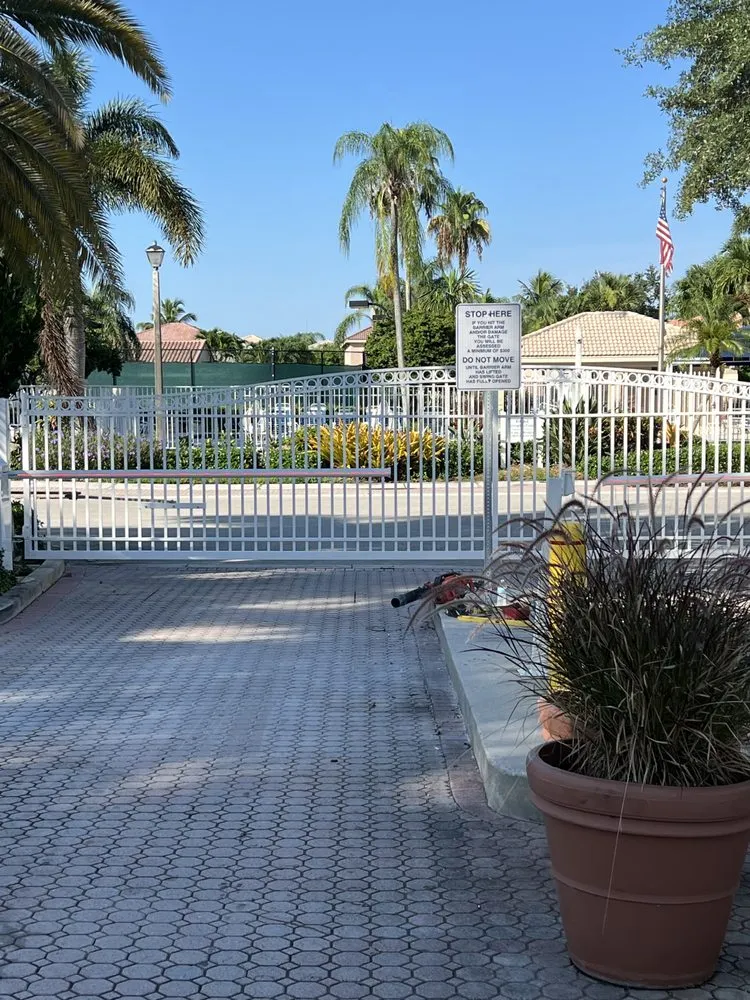 Professional residential landscaping in Davie, FL - Valantinos Luxury Home Services