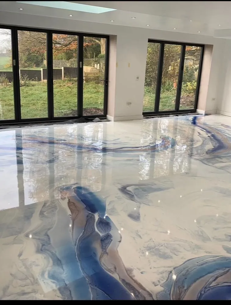 Expert lawn care service experts serving Davie, FL - Valantinos Luxury Home Services