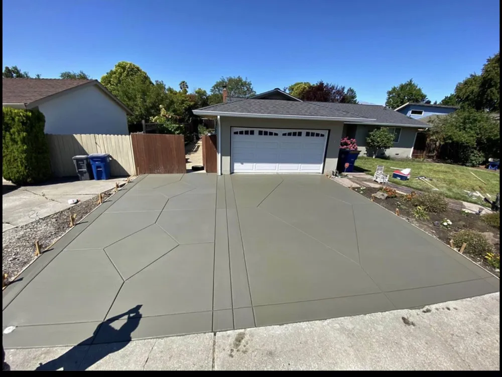 Custom landscaping services experts serving Newark, CA - Valde's Gardening & Landscaping