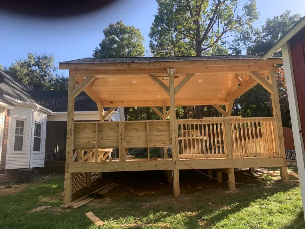 Local yard cleanup service in Greensboro, NC by Valdez All In One