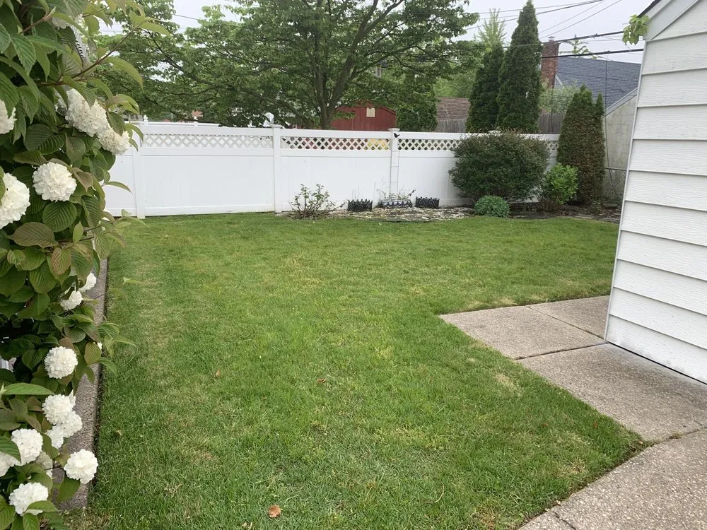 Custom outdoor landscaping experts serving Fresh Meadows, NY - Valdez Lawn Care