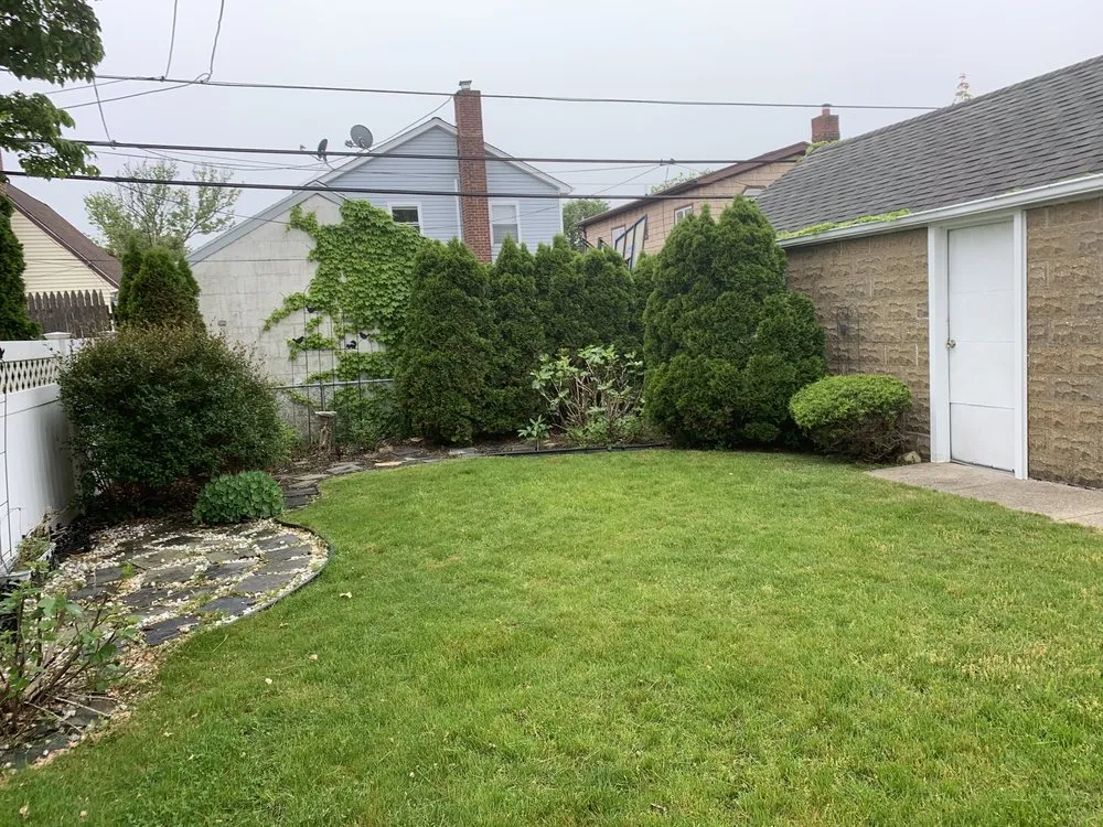 Professional residential landscaping in Fresh Meadows, NY by Valdez Lawn Care