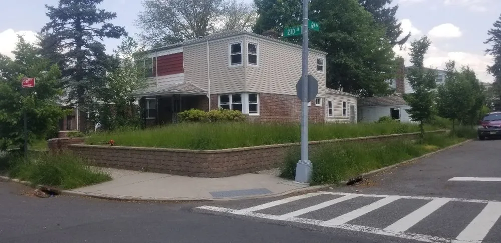 Local lawn mowing service for beautiful yards across Fresh Meadows, NY - Valdez Lawn Care