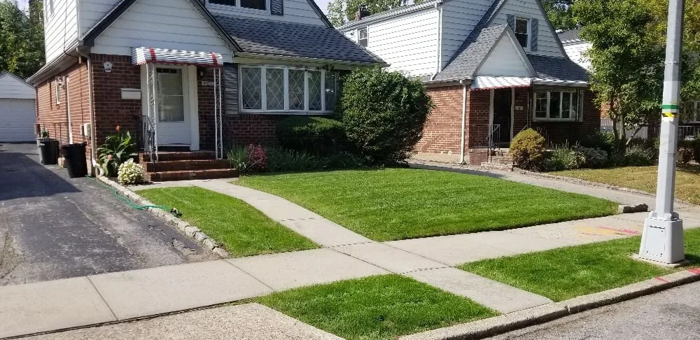 Professional landscaping services experts serving Fresh Meadows, NY - Valdez Lawn Care