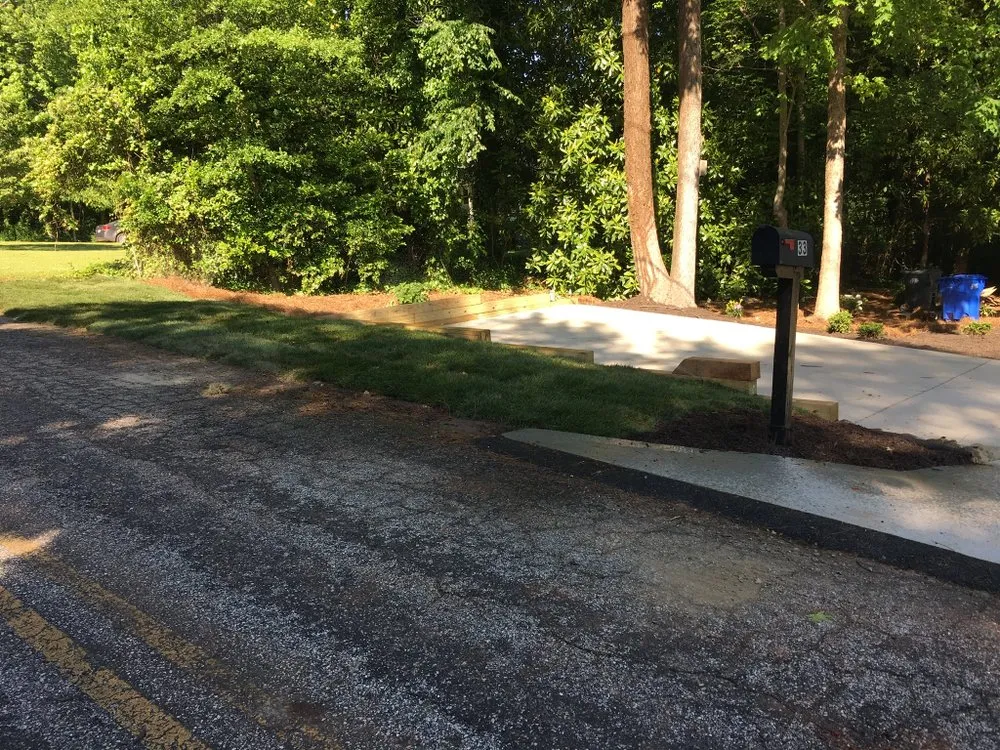 Custom outdoor landscaping experts serving Greenville, SC - Valdivia lawn care