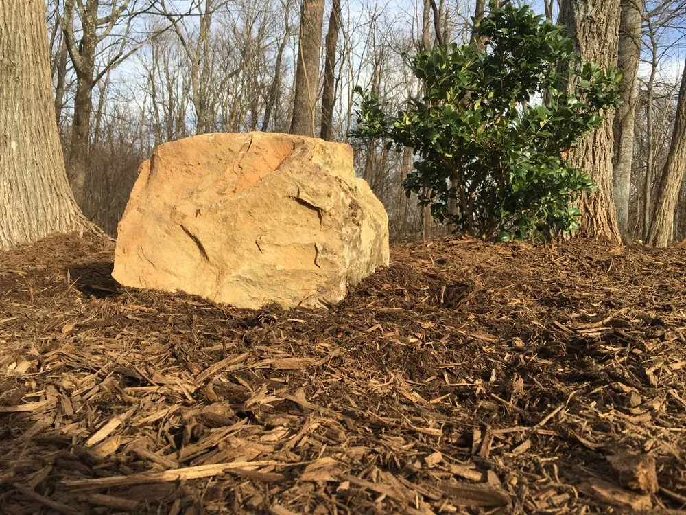 Custom outdoor landscaping near you in Greenville, SC by Valdivia lawn care