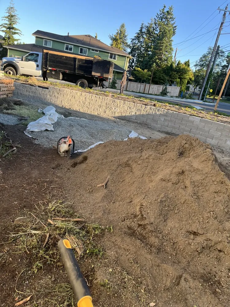 Reliable landscaping services in Marysville, WA by Valencia Contracting