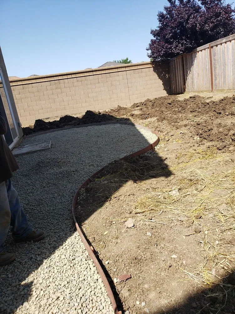 Expert yard cleanup service for beautiful yards across Sacramento, CA - Valencia Landscape Care