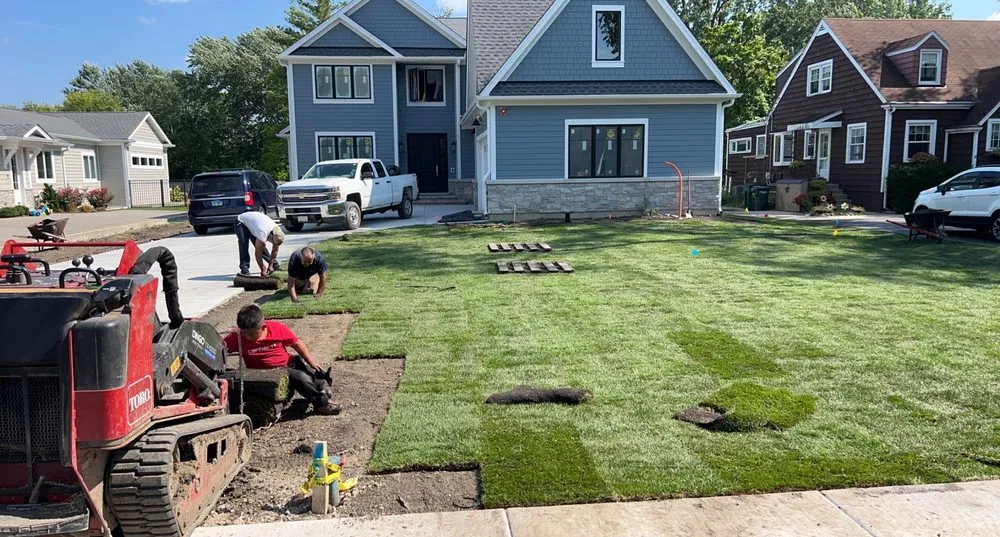 Top-rated yard maintenance with custom design in Mundelein, IL by Valencia Landscapes