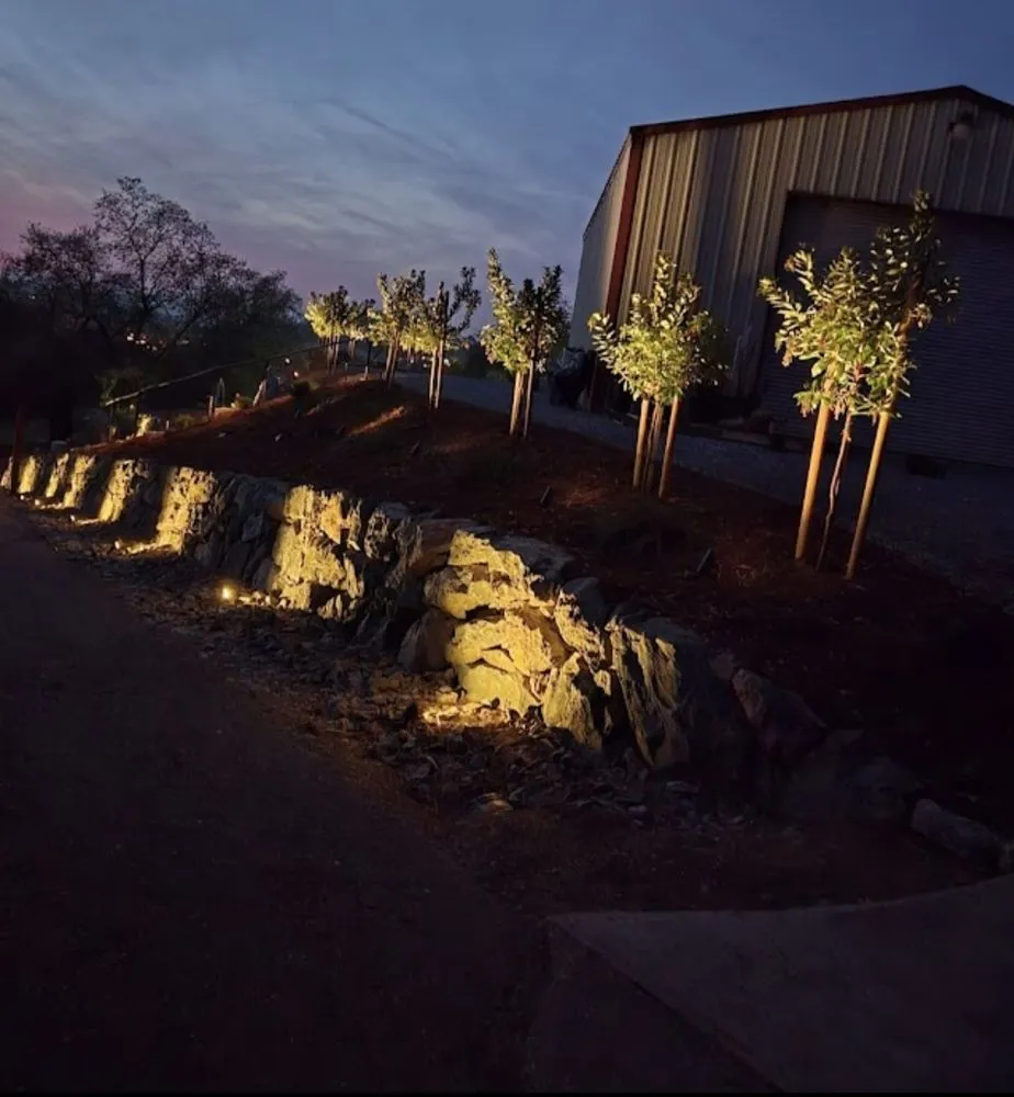 Local outdoor landscaping experts serving Auburn, CA - Valencia Yard Maintenance Landscaping