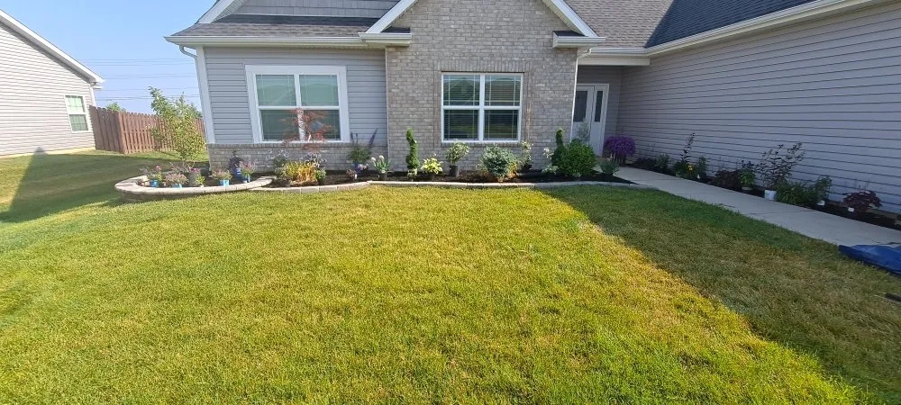 Trusted garden landscaping in Shadeland, IN by Valencia's landscaping & Lawn care