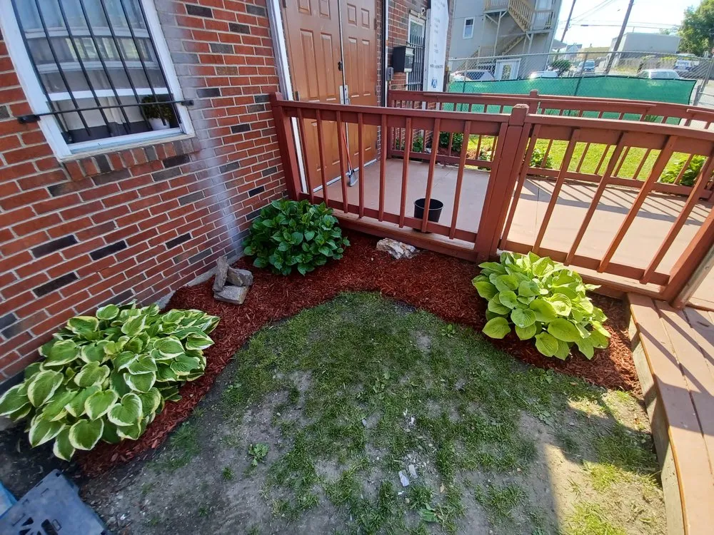 Custom landscape design for homes in Bridgeport, CT by Valentin Maintenance