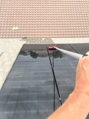 Valentine State Cleaning Logo