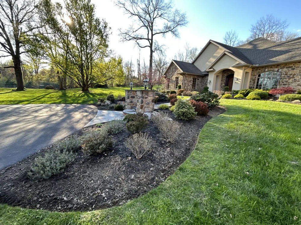 Local yard cleanup service in Avondale, PA by Valentin’s Property Maintenance