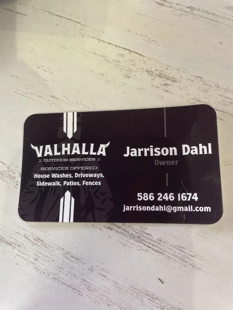 Expert yard cleanup service in New Haven, MI by Valhalla Outdoor Services