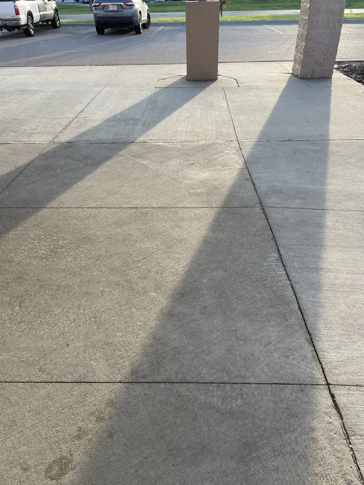 Top-rated lawn care service experts serving New Haven, MI - Valhalla Outdoor Services