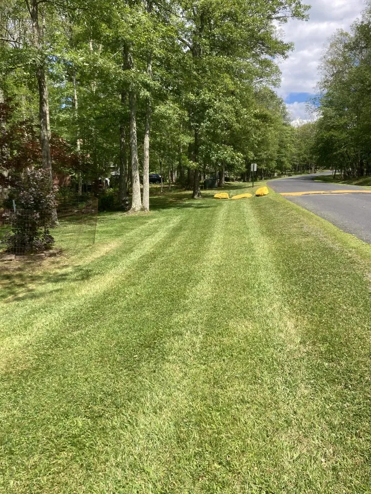 Affordable landscaping services experts serving East Stroudsburg, PA - Valhalloor Landscapes