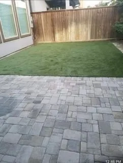 Professional lawn mowing service in Houston, TX by Valiente Landscaping