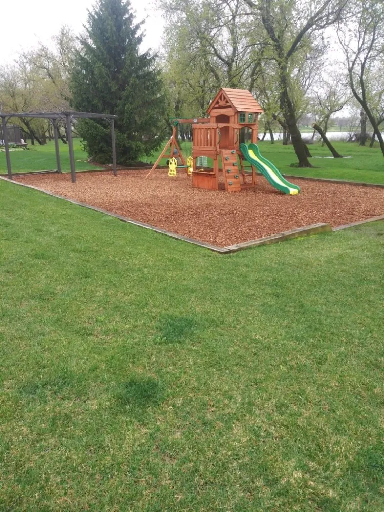 Professional lawn care service in Waukegan, IL by Valladolid Landscaping