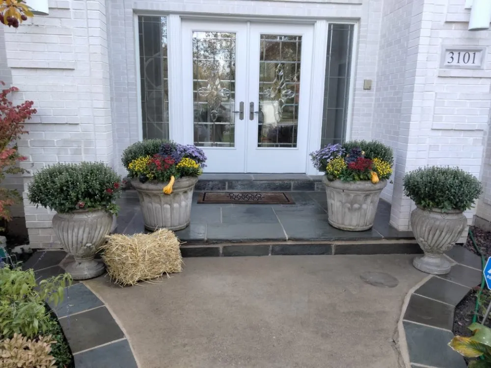 Trusted lawn care service in Waukegan, IL - Valladolid Landscaping